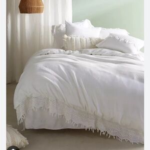 Anthropologie Evangeline Crocheted Duvet and Shams